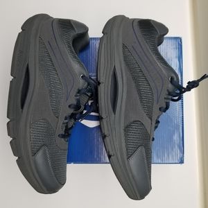 Abeo Mens Walking Shoes Size 9.5 New In Box.